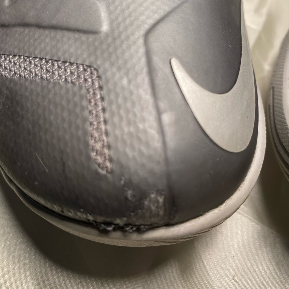 Nike Zoom Lebron James View 6